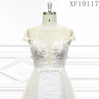 Vestidos de noiva Personalizados feitos Vestido De Noiva Princesa Vintage Apliques de Rendas Frisado de Noiva Plus Size XF19117