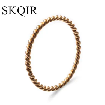 SKQIR SKQIR Anéis Redondos Para as Mulheres de 1,5 mm de espessura Cor de Ouro Torção da Corda de Empilhamento de Anéis de Casamento em Aço Inoxidável bijoux
